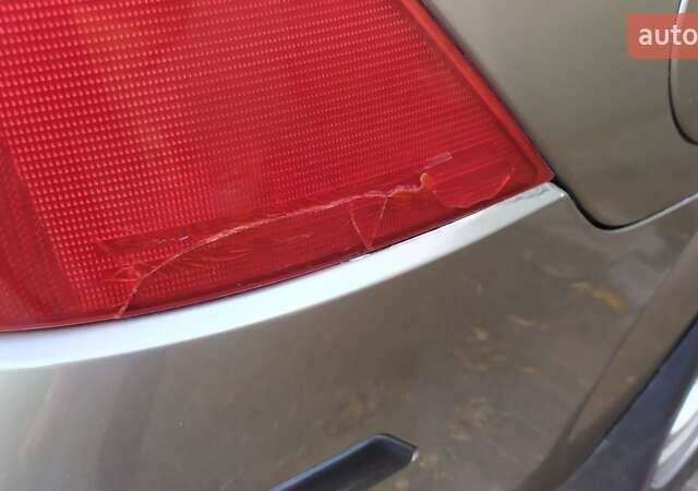 Бежевый Форд Мондео, объемом двигателя 2 л и пробегом 231 тыс. км за 5000 $, фото 3 на Automoto.ua