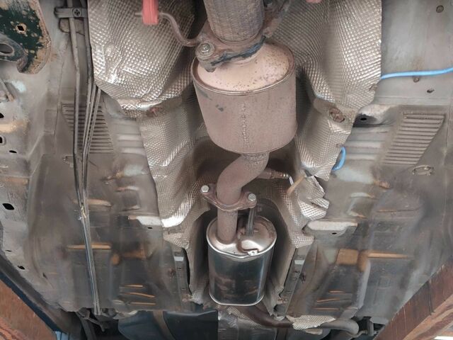 Бежевый Форд Мондео, объемом двигателя 2 л и пробегом 231 тыс. км за 4600 $, фото 23 на Automoto.ua