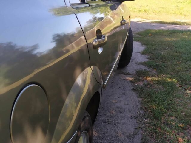 Бежевый Форд Мондео, объемом двигателя 2 л и пробегом 231 тыс. км за 4600 $, фото 3 на Automoto.ua