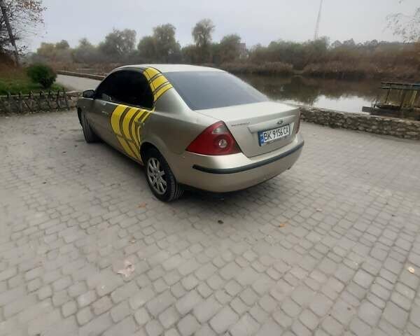 Бежевый Форд Мондео, объемом двигателя 1.8 л и пробегом 300 тыс. км за 2750 $, фото 4 на Automoto.ua