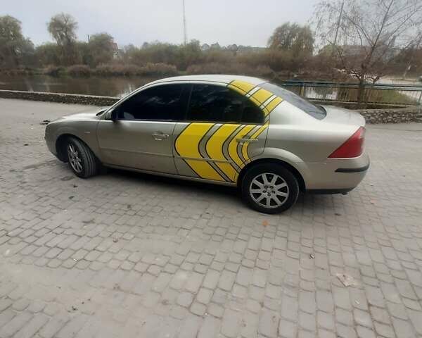 Бежевый Форд Мондео, объемом двигателя 1.8 л и пробегом 300 тыс. км за 2750 $, фото 5 на Automoto.ua