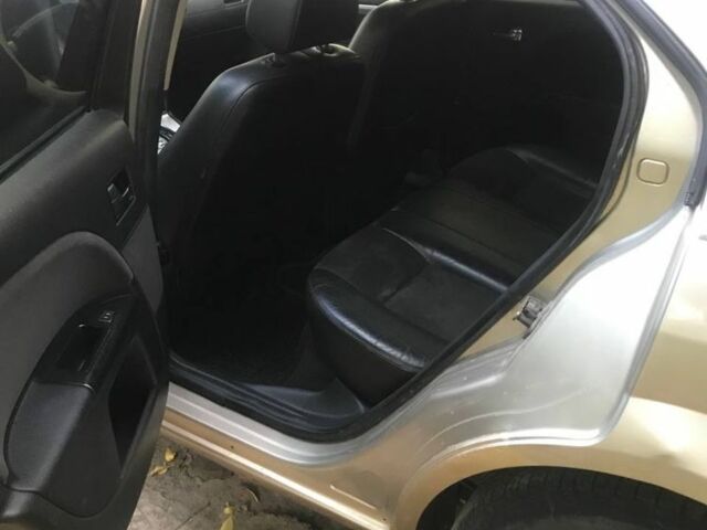 Бежевый Форд Мондео, объемом двигателя 2 л и пробегом 331 тыс. км за 3700 $, фото 5 на Automoto.ua