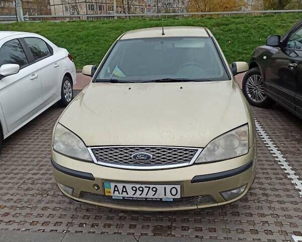 Бежевый Форд Мондео, объемом двигателя 1.8 л и пробегом 272 тыс. км за 3700 $, фото 2 на Automoto.ua