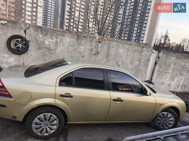 Бежевый Форд Мондео, объемом двигателя 1.8 л и пробегом 272 тыс. км за 3700 $, фото 4 на Automoto.ua