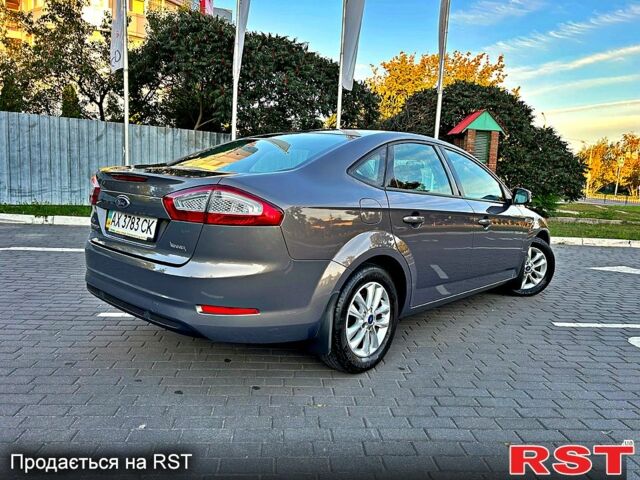 Бежевий Форд Мондео, об'ємом двигуна 2 л та пробігом 94 тис. км за 7499 $, фото 4 на Automoto.ua