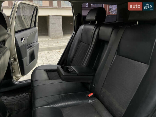 Бежевый Форд Мондео, объемом двигателя 2 л и пробегом 285 тыс. км за 2950 $, фото 16 на Automoto.ua