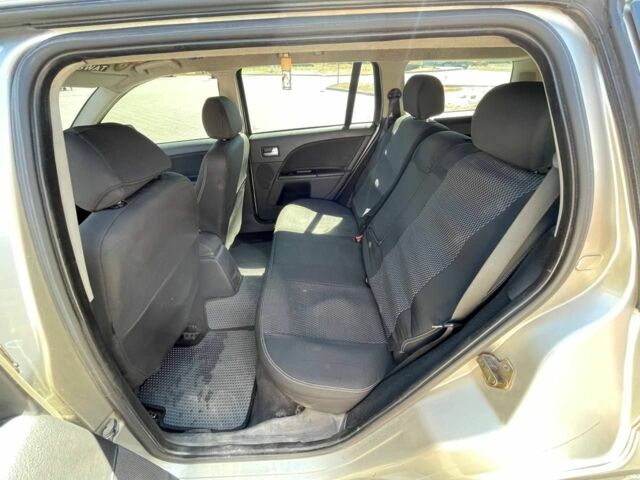 Бежевый Форд Мондео, объемом двигателя 2 л и пробегом 416 тыс. км за 3900 $, фото 7 на Automoto.ua