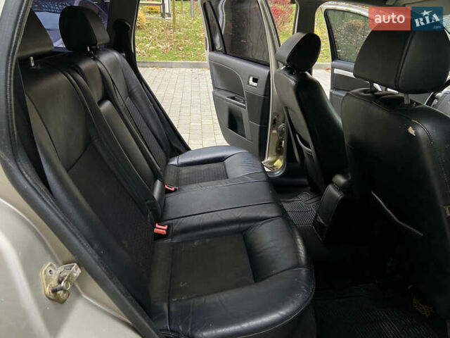 Бежевый Форд Мондео, объемом двигателя 2 л и пробегом 285 тыс. км за 2950 $, фото 17 на Automoto.ua