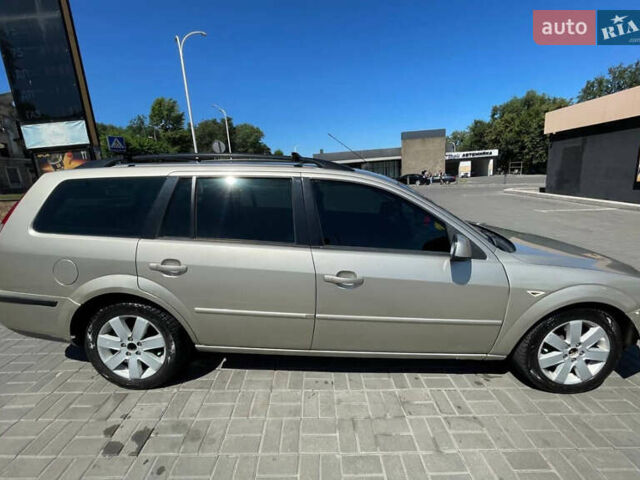 Бежевый Форд Мондео, объемом двигателя 2 л и пробегом 416 тыс. км за 3800 $, фото 5 на Automoto.ua