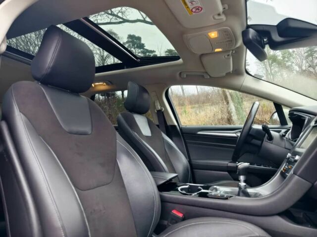 Бежевий Форд Мондео, об'ємом двигуна 2 л та пробігом 74 тис. км за 4500 $, фото 10 на Automoto.ua