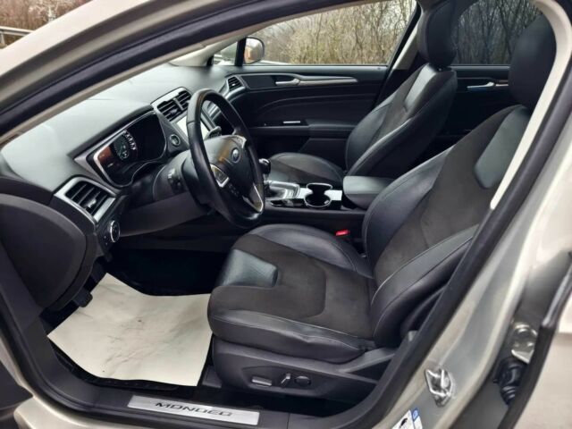 Бежевий Форд Мондео, об'ємом двигуна 2 л та пробігом 74 тис. км за 4500 $, фото 12 на Automoto.ua