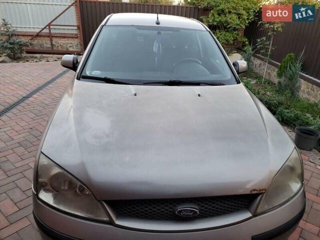 Бежевий Форд Мондео, об'ємом двигуна 2 л та пробігом 301 тис. км за 3250 $, фото 6 на Automoto.ua