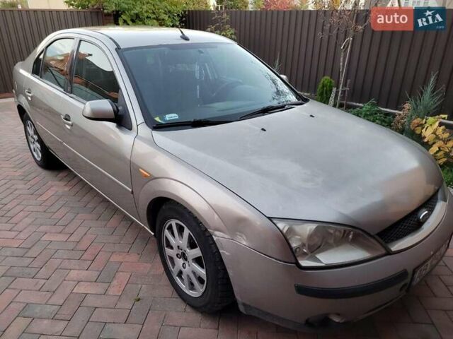 Бежевий Форд Мондео, об'ємом двигуна 2 л та пробігом 301 тис. км за 3250 $, фото 5 на Automoto.ua