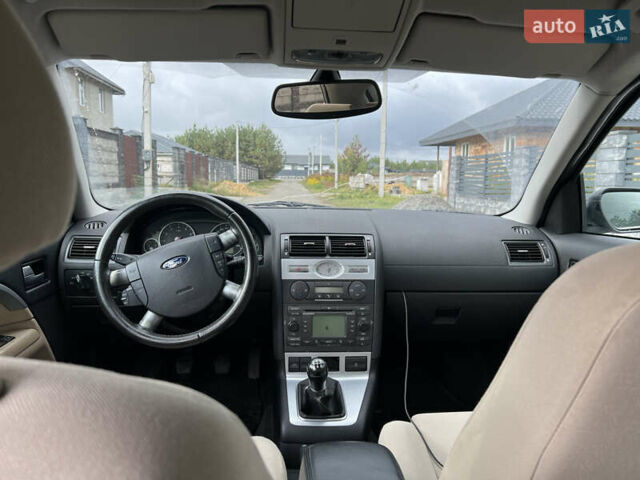 Бежевый Форд Мондео, объемом двигателя 1.8 л и пробегом 244 тыс. км за 3800 $, фото 6 на Automoto.ua