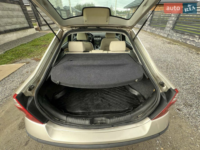 Бежевый Форд Мондео, объемом двигателя 1.8 л и пробегом 244 тыс. км за 3800 $, фото 11 на Automoto.ua