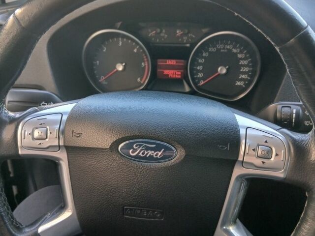 Чорний Форд Мондео, об'ємом двигуна 0 л та пробігом 305 тис. км за 4950 $, фото 10 на Automoto.ua