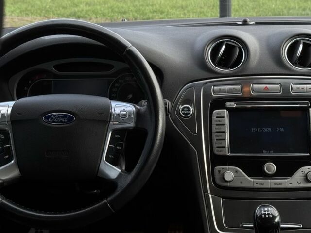 Чорний Форд Мондео, об'ємом двигуна 2 л та пробігом 204 тис. км за 6699 $, фото 18 на Automoto.ua