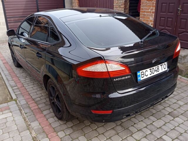 Чорний Форд Мондео, об'ємом двигуна 1.6 л та пробігом 227 тис. км за 5700 $, фото 6 на Automoto.ua