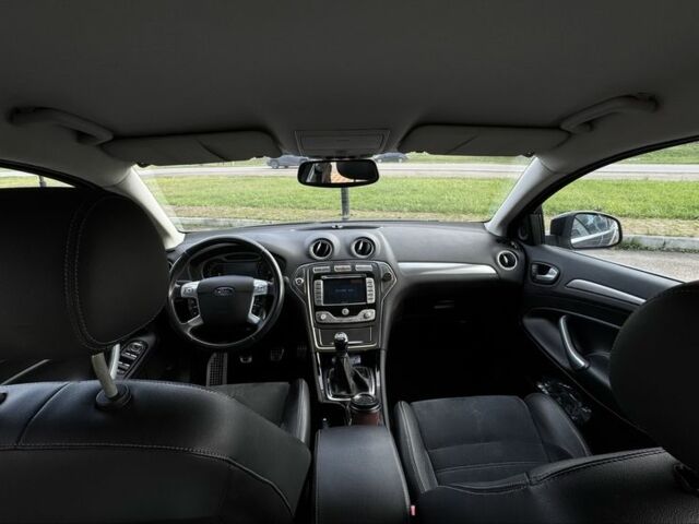 Чорний Форд Мондео, об'ємом двигуна 2 л та пробігом 204 тис. км за 6699 $, фото 21 на Automoto.ua