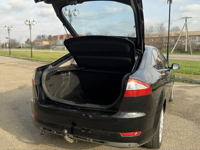 Чорний Форд Мондео, об'ємом двигуна 2 л та пробігом 204 тис. км за 6699 $, фото 22 на Automoto.ua