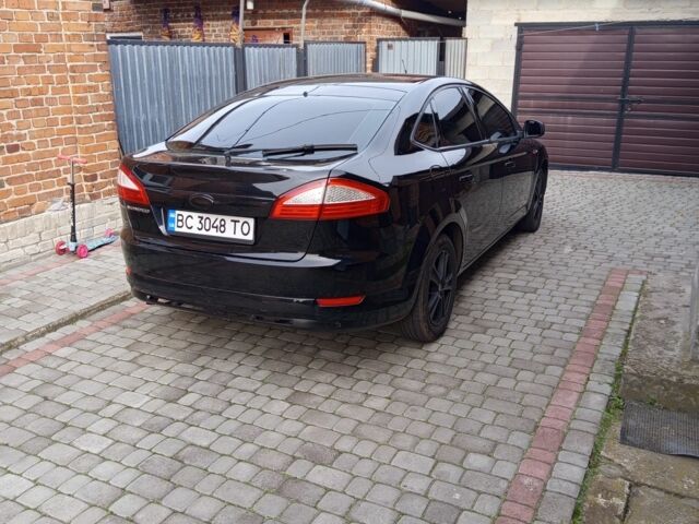 Чорний Форд Мондео, об'ємом двигуна 1.6 л та пробігом 227 тис. км за 5700 $, фото 7 на Automoto.ua