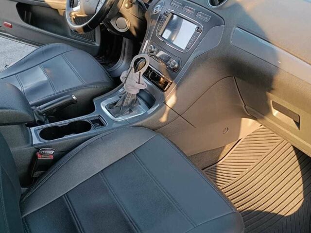 Черный Форд Мондео, объемом двигателя 2.3 л и пробегом 285 тыс. км за 7500 $, фото 9 на Automoto.ua