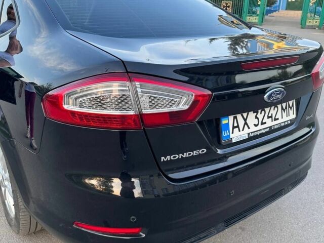 Черный Форд Мондео, объемом двигателя 0.16 л и пробегом 113 тыс. км за 8900 $, фото 6 на Automoto.ua