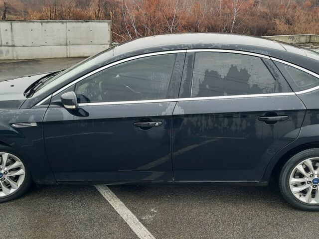 Черный Форд Мондео, объемом двигателя 2 л и пробегом 272 тыс. км за 7500 $, фото 3 на Automoto.ua