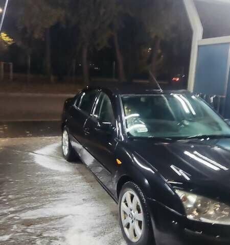 Черный Форд Мондео, объемом двигателя 2 л и пробегом 333 тыс. км за 2600 $, фото 1 на Automoto.ua