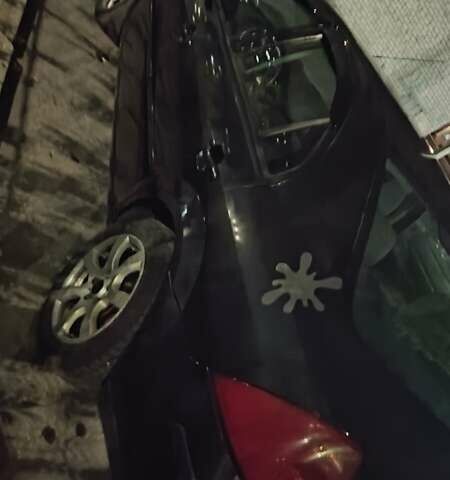 Черный Форд Мондео, объемом двигателя 2 л и пробегом 333 тыс. км за 2600 $, фото 2 на Automoto.ua