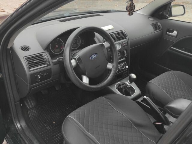 Черный Форд Мондео, объемом двигателя 0 л и пробегом 312 тыс. км за 1000 $, фото 4 на Automoto.ua