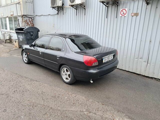 Черный Форд Мондео, объемом двигателя 0 л и пробегом 211 тыс. км за 1950 $, фото 3 на Automoto.ua