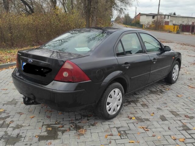 Черный Форд Мондео, объемом двигателя 0 л и пробегом 312 тыс. км за 1000 $, фото 1 на Automoto.ua