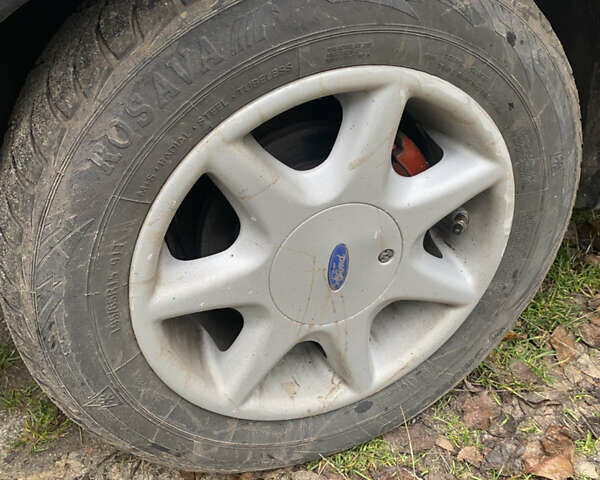 Черный Форд Мондео, объемом двигателя 2 л и пробегом 330 тыс. км за 2650 $, фото 6 на Automoto.ua