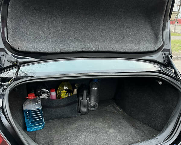 Чорний Форд Мондео, об'ємом двигуна 1.8 л та пробігом 319 тис. км за 2500 $, фото 21 на Automoto.ua