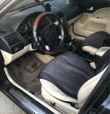 Черный Форд Мондео, объемом двигателя 2 л и пробегом 230 тыс. км за 3500 $, фото 1 на Automoto.ua