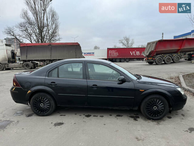 Чорний Форд Мондео, об'ємом двигуна 1.8 л та пробігом 319 тис. км за 2500 $, фото 3 на Automoto.ua