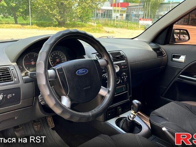 Форд Мондео 2002 в Николаеве на Automoto.ua Черный Форд Мондео, объемом двигателя 2 л и пробегом 337 тыс. км за 2990 $, фото 4 на Automoto.ua