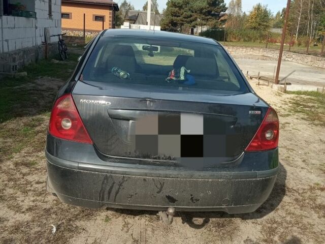 Черный Форд Мондео, объемом двигателя 2 л и пробегом 300 тыс. км за 750 $, фото 1 на Automoto.ua