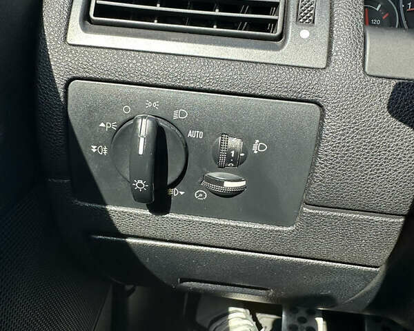 Форд Мондео 2004 в Львове на Automoto.ua Черный Форд Мондео, объемом двигателя 2 л и пробегом 269 тыс. км за 3999 $, фото 15 на Automoto.ua