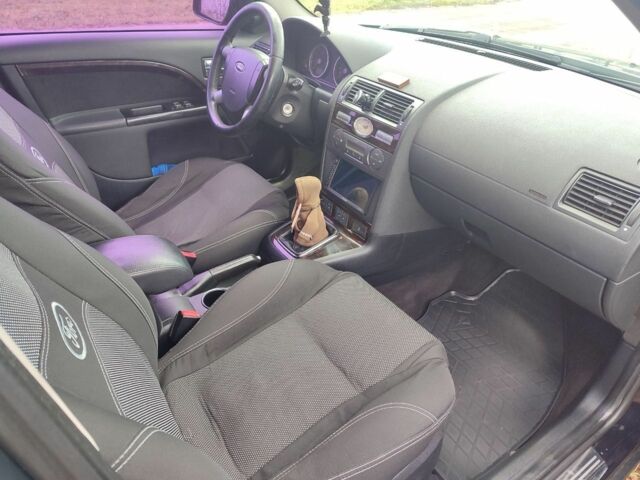 Чорний Форд Мондео, об'ємом двигуна 2 л та пробігом 225 тис. км за 5900 $, фото 10 на Automoto.ua