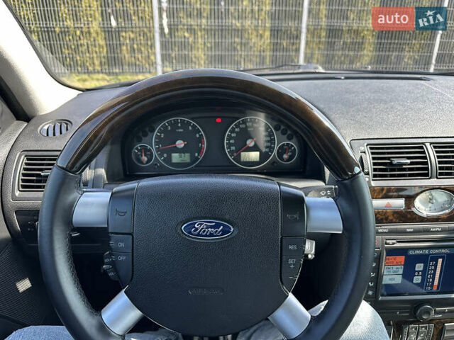 Форд Мондео 2004 в Львове на Automoto.ua Черный Форд Мондео, объемом двигателя 2 л и пробегом 269 тыс. км за 3999 $, фото 3 на Automoto.ua
