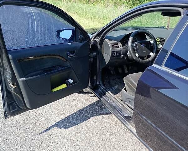 Форд Мондео 2004 в Кривом Роге на Automoto.ua Черный Форд Мондео, объемом двигателя 2 л и пробегом 320 тыс. км за 4200 $, фото 4 на Automoto.ua