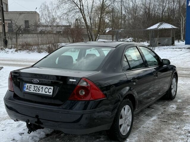 Черный Форд Мондео, объемом двигателя 2 л и пробегом 295 тыс. км за 3499 $, фото 3 на Automoto.ua