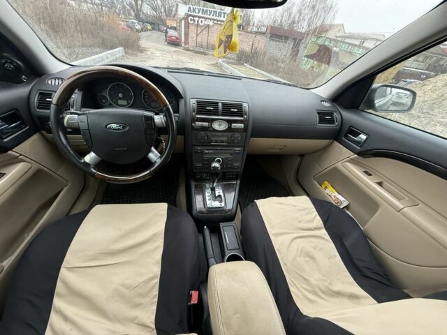 Черный Форд Мондео, объемом двигателя 2 л и пробегом 300 тыс. км за 2500 $, фото 11 на Automoto.ua