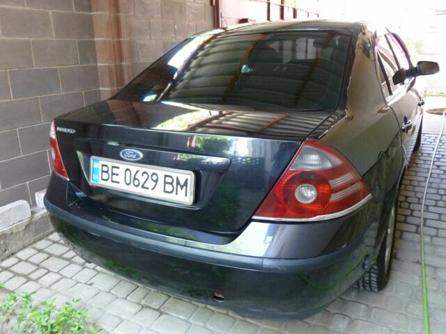 Черный Форд Мондео, объемом двигателя 2 л и пробегом 180 тыс. км за 5900 $, фото 7 на Automoto.ua