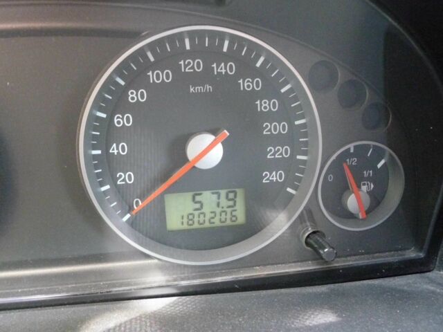 Черный Форд Мондео, объемом двигателя 2 л и пробегом 180 тыс. км за 5900 $, фото 15 на Automoto.ua