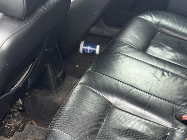 Черный Форд Мондео, объемом двигателя 2 л и пробегом 200 тыс. км за 1066 $, фото 6 на Automoto.ua