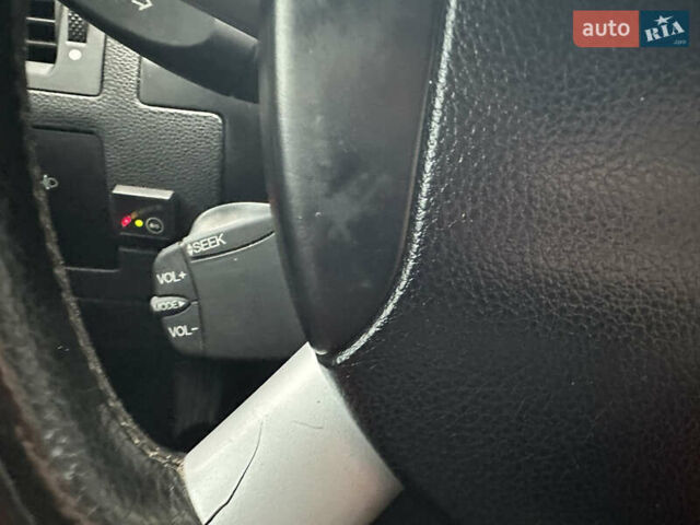 Черный Форд Мондео, объемом двигателя 1.8 л и пробегом 313 тыс. км за 5200 $, фото 26 на Automoto.ua