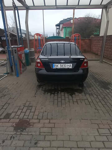 Черный Форд Мондео, объемом двигателя 2 л и пробегом 236 тыс. км за 5400 $, фото 19 на Automoto.ua